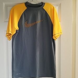 Mens Nike dri-fit rash guard shirt